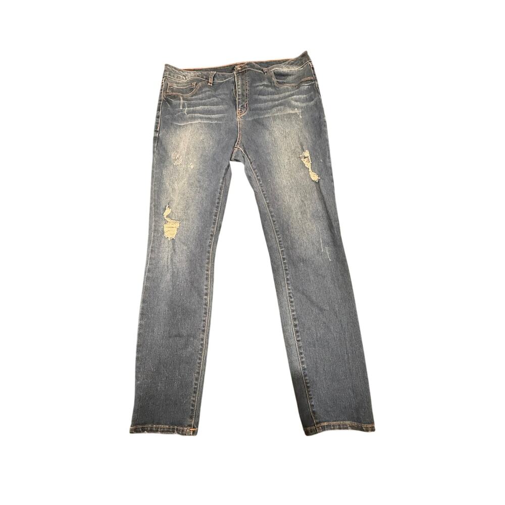 Signature Studio Women's Size 16 Blue Distressed Mid Rise Straight Leg Jeans
